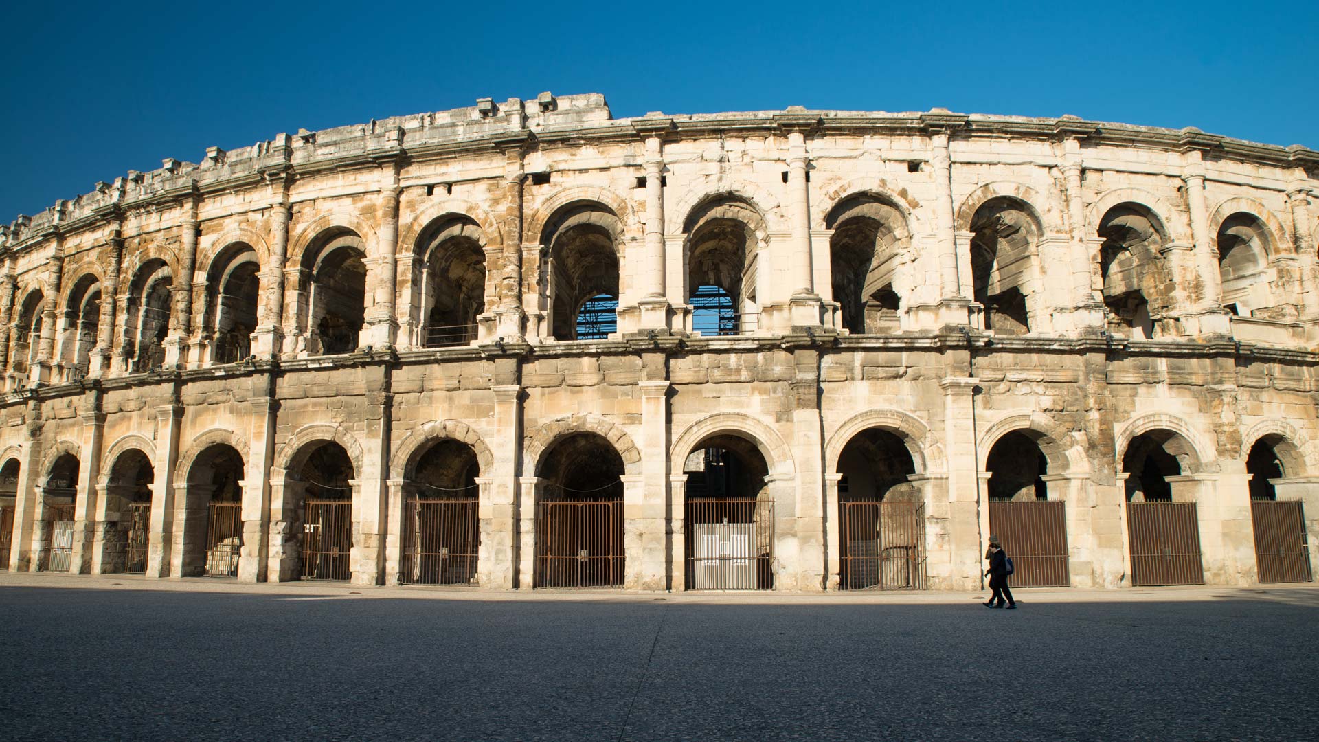 Illustration arènes de Nîmes pour le service de Université de Nîmes